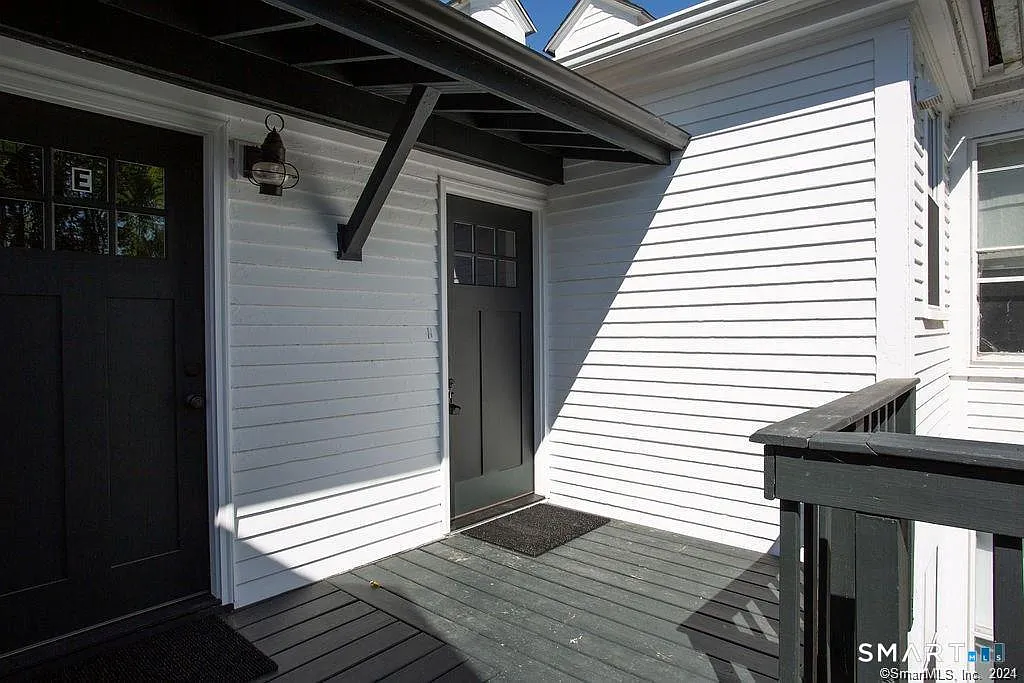 2 bed, 1.0 bath, 1500 sqft, $2,300 — Photo 3