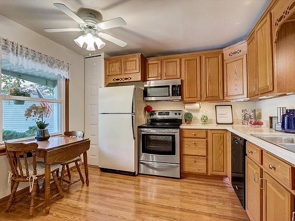 4th image of this home
