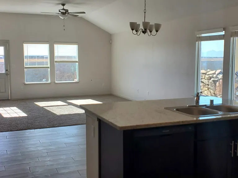 11337 Hidalgo Dr — Photo 7