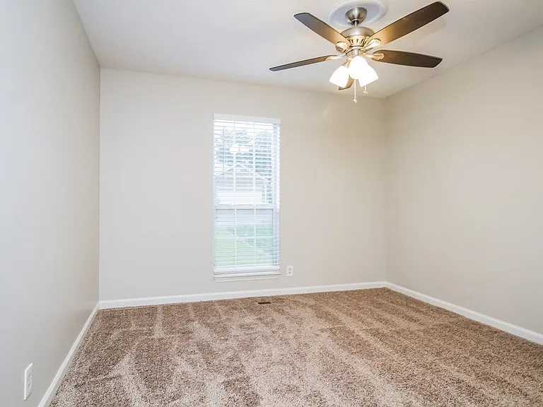 3540 Calais Cir — Photo 12