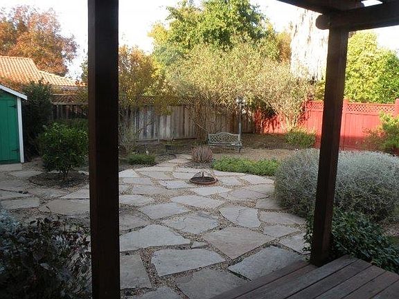 4th image of 514 Sitka Ct
