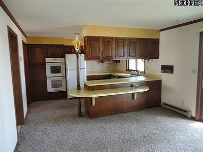 3rd image of 255 W High St