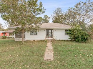 135 3rd St, Biggers, AR 72413