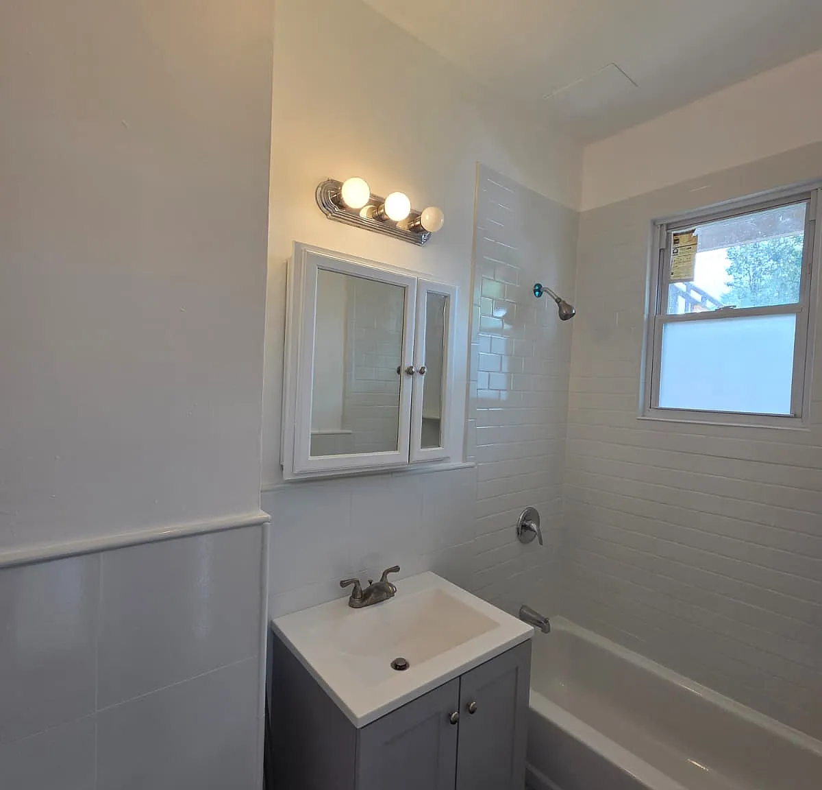 3 bed, $2,800 — Photo 3