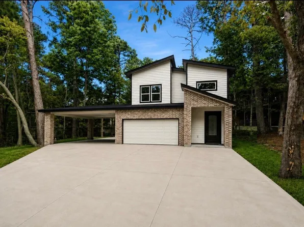 220 N Fairway Loop, Coldspring, TX 77331