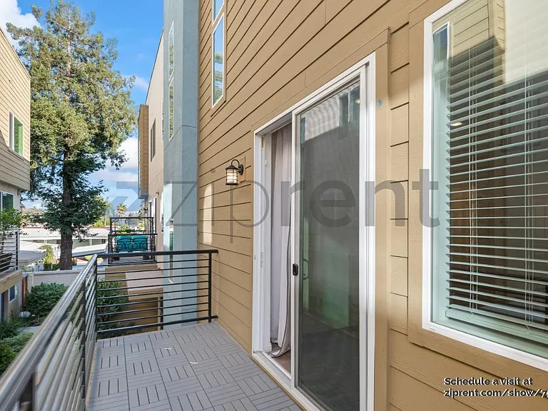 586 Jayne Ct — Photo 25