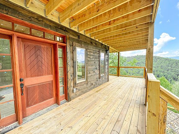 3rd image of 2135 Cascades Ct Lot 21-R