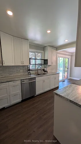 3204 Saint Paul Ave #MAIN FLOOR Photo 1