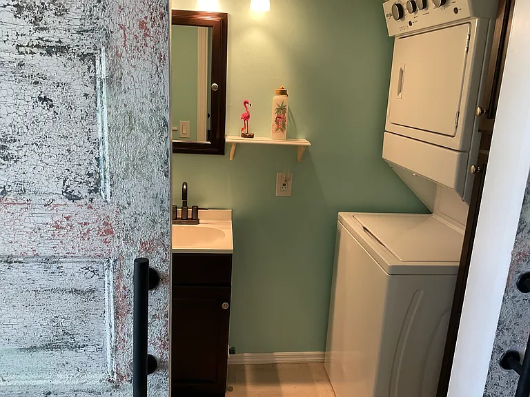 800 Kay Rd NE — Photo 12