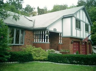 67 Carriage Dr E, Meriden, CT 06450