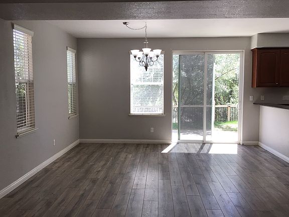 5th image of 3839 Artadi Dr