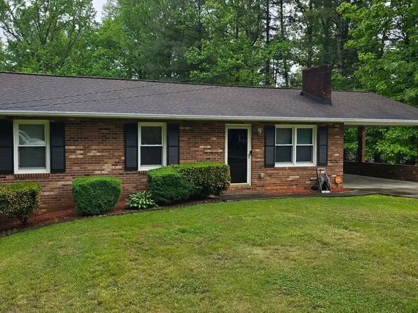 2735 Tablerock Rd, Lenoir, NC 28645