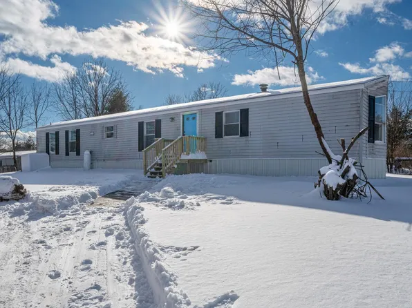14 Mildred Avenue, Raymond, NH 03077