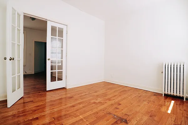 Rented by City Connections Realty | media 9