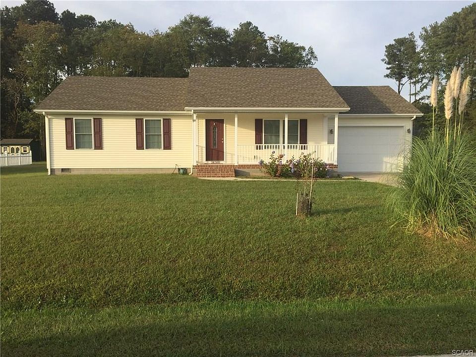 1st image of 26300 Gabby Ln