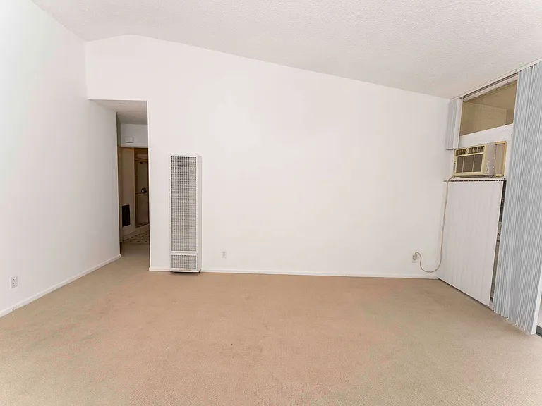 11712Darl — Photo 3