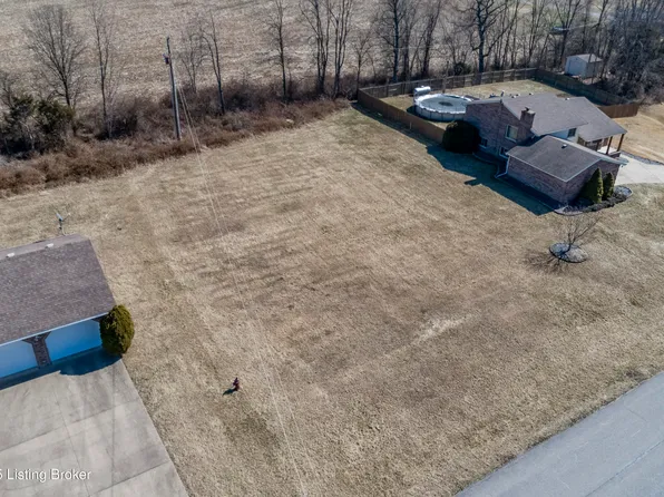 44 Hillwood Dr, Milton, KY 40045