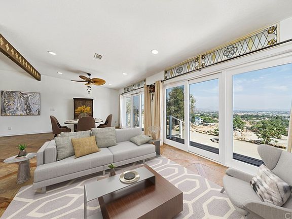 3rd image of 25390 Alexis Ln