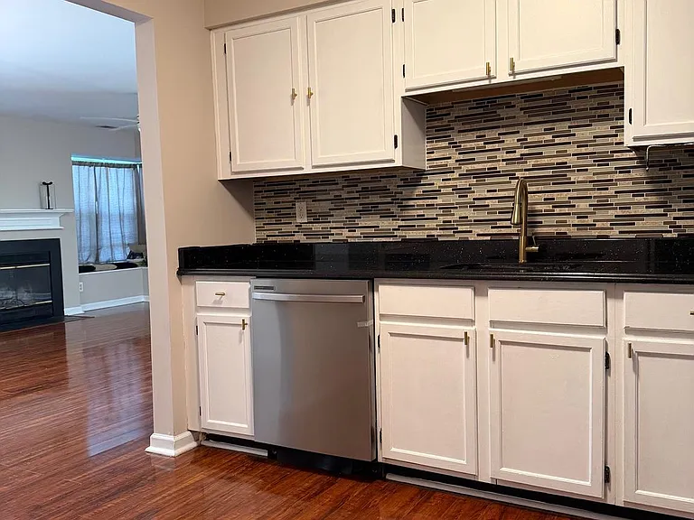 237 Andover Pl — Photo 14