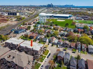 10 Carnation Ave #19, Toronto, ON M8V0B8