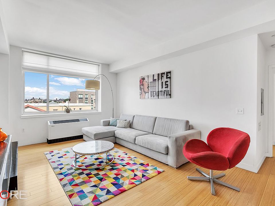 1st image of 40 W 116th St APT A806