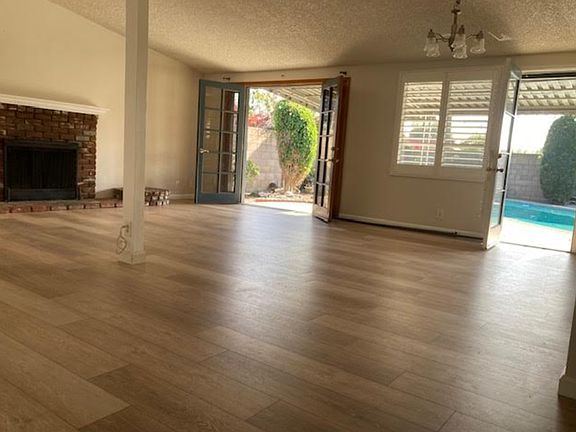 3rd image of 2974 Royal Oaks Dr
