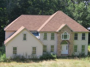 201 Joann Rd, Stroudsburg, PA 18360