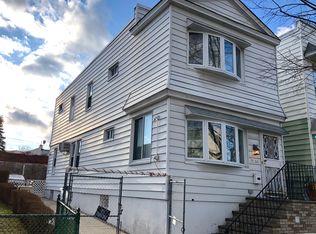 7134 72nd St, Glendale, NY 11385