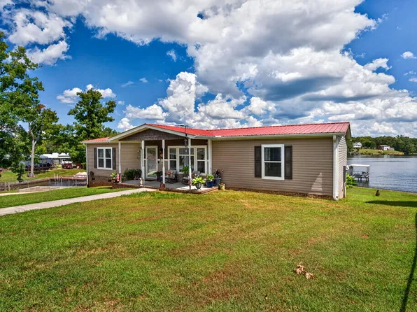 61 Square Grove Rd, Waterloo, SC 29384