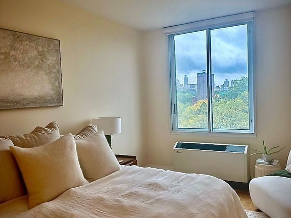 5th image of 101 W 79th St APT 8E
