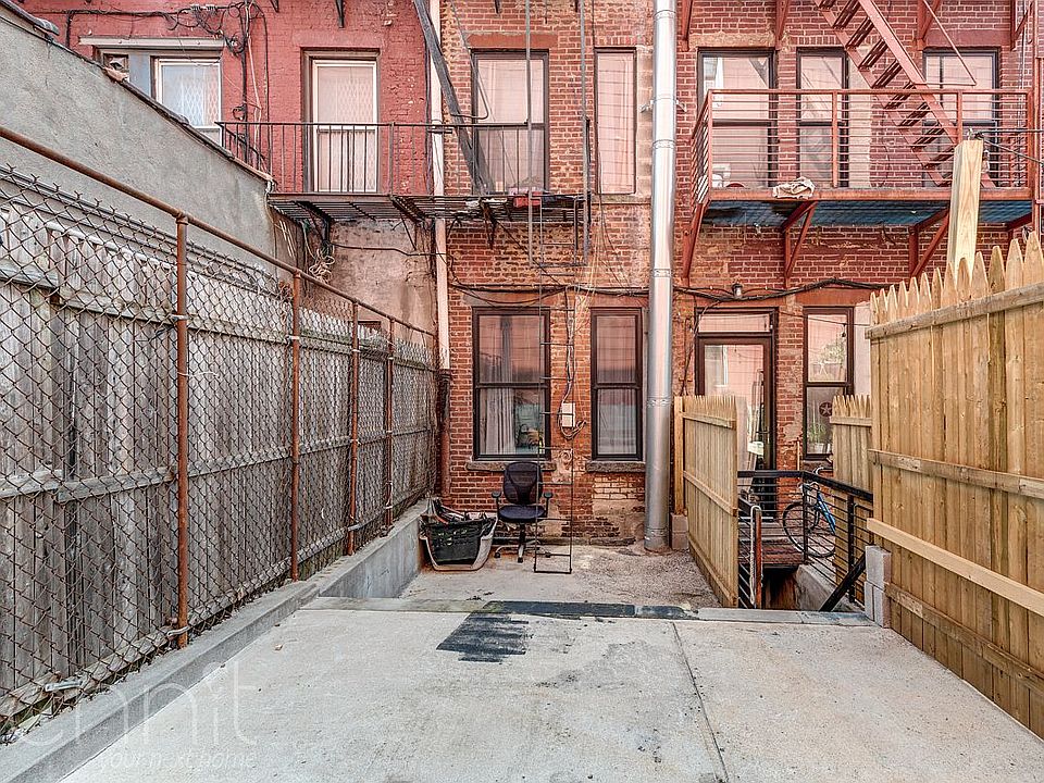 1st image of 205 Johnson Ave APT 1R