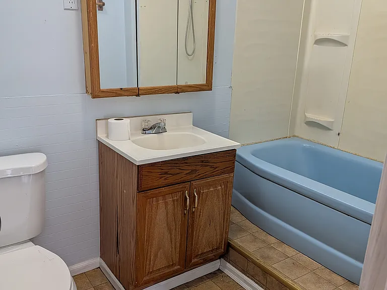 9 Thomas Ct #9 — Photo 11