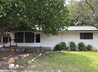 103 S Main St, Venus, TX 76084