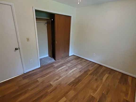 3rd image of 146 S Uldriks Dr