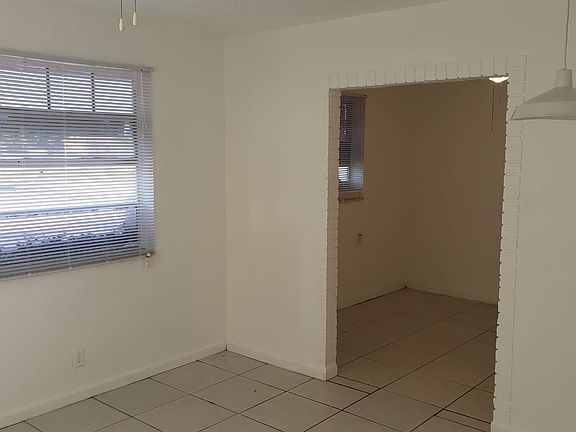 2nd image of 1045 N Andrews Ave APT 5