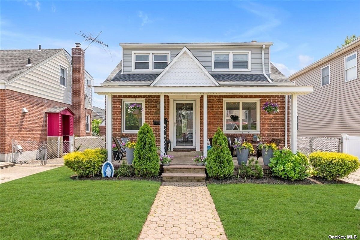 77 Wilton Street, New Hyde Park, NY 11040 Zillow