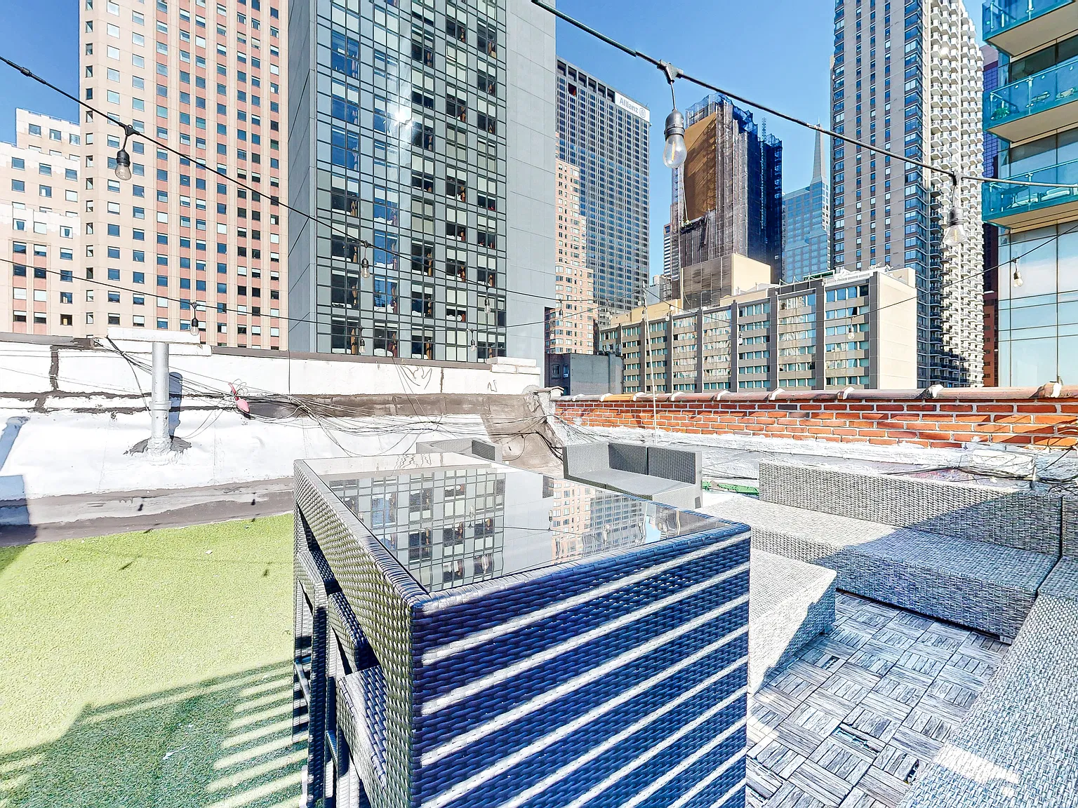 312 West 48th Street — Photo 3