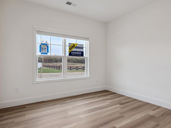 3rd image of 5102 Grist Ln