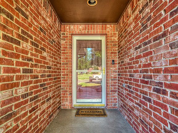 4th image of 10708 Ashford Dr