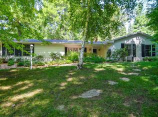 2849 Saint Ann Dr, Green Bay, WI 54311