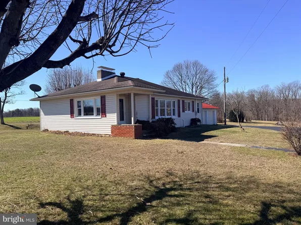 2716 S Madden Rd, Hustontown, PA 17229