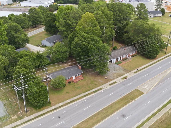 2028 N Broad St, Fuquay Varina, NC 27526