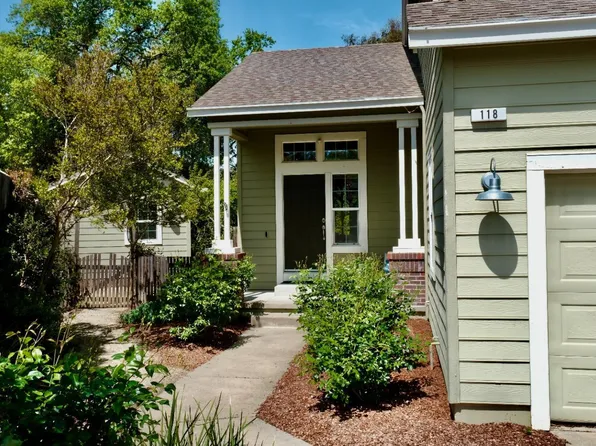 118 St John Place, Cloverdale, CA 95425