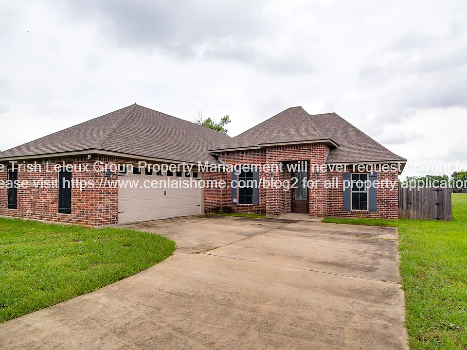 5228 Bluebird Ln
