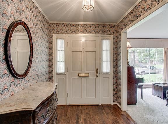 5th image of 9639 Covemeadow Dr
