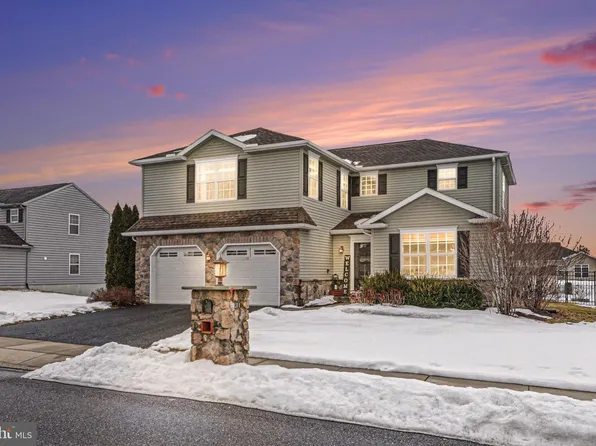 311 Sleepy Hollow Dr, Mechanicsburg, PA 17055