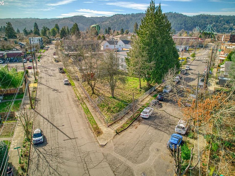 1st image of 8028 N Lombard Way