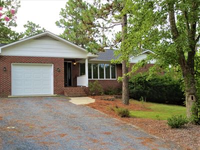 100 New Bedford Cir, Pinehurst, NC, 28374