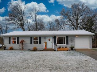 3796 Charring Cross Dr, Stow, OH 44224