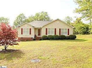 121 Fairview Pl, Greer, SC 29651